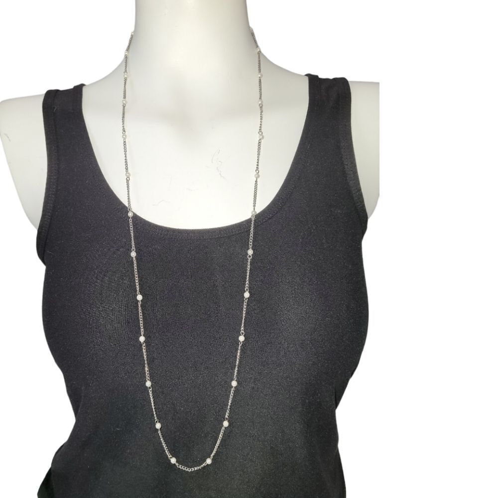 Vintage Fashion jewelry Faux Pearl and Silver Chain 18 1/2" Long